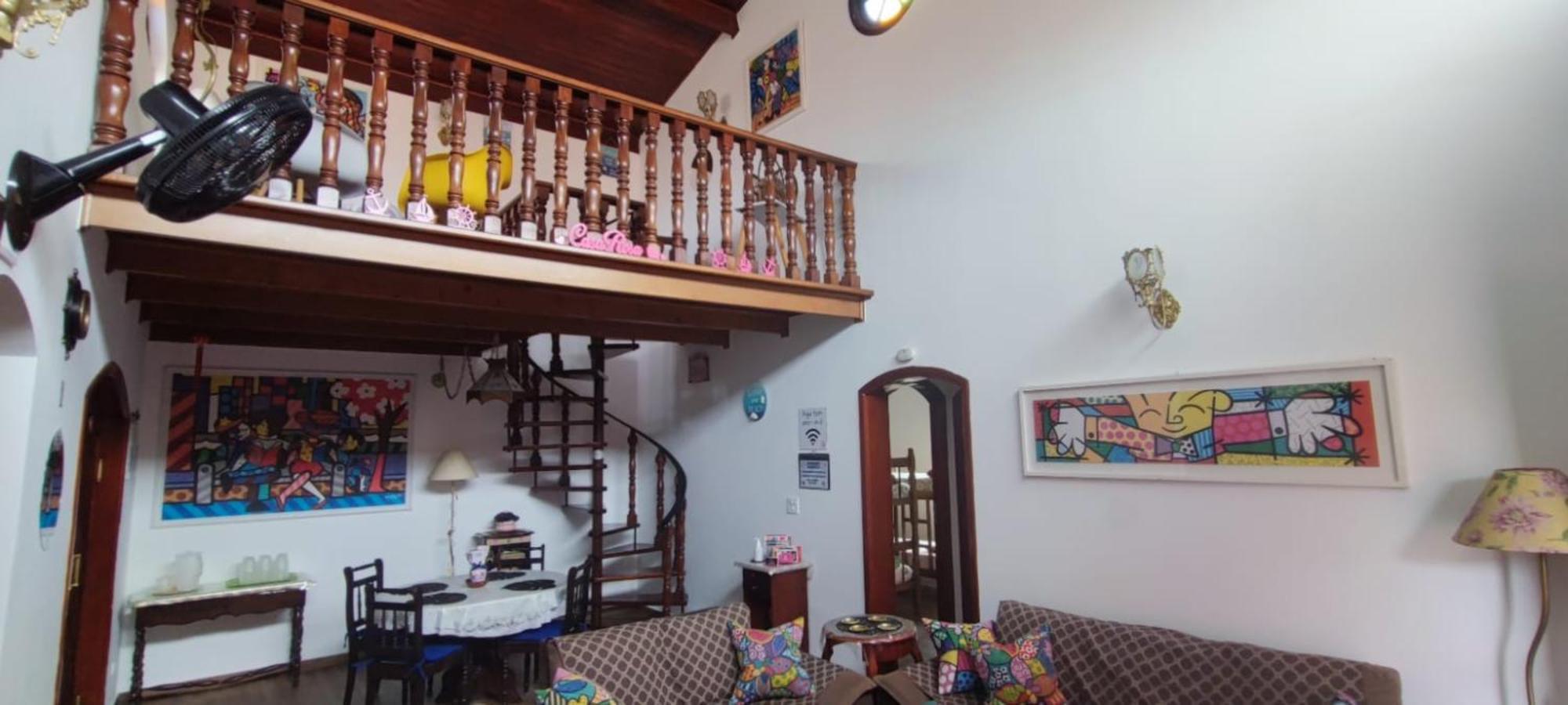 Casa Rosa de Peruíbe - Casa de Temporada 3 dormitórios, 10 hóspedes, piscina, wi-fi, netflix, 800 metros da praia Exterior foto