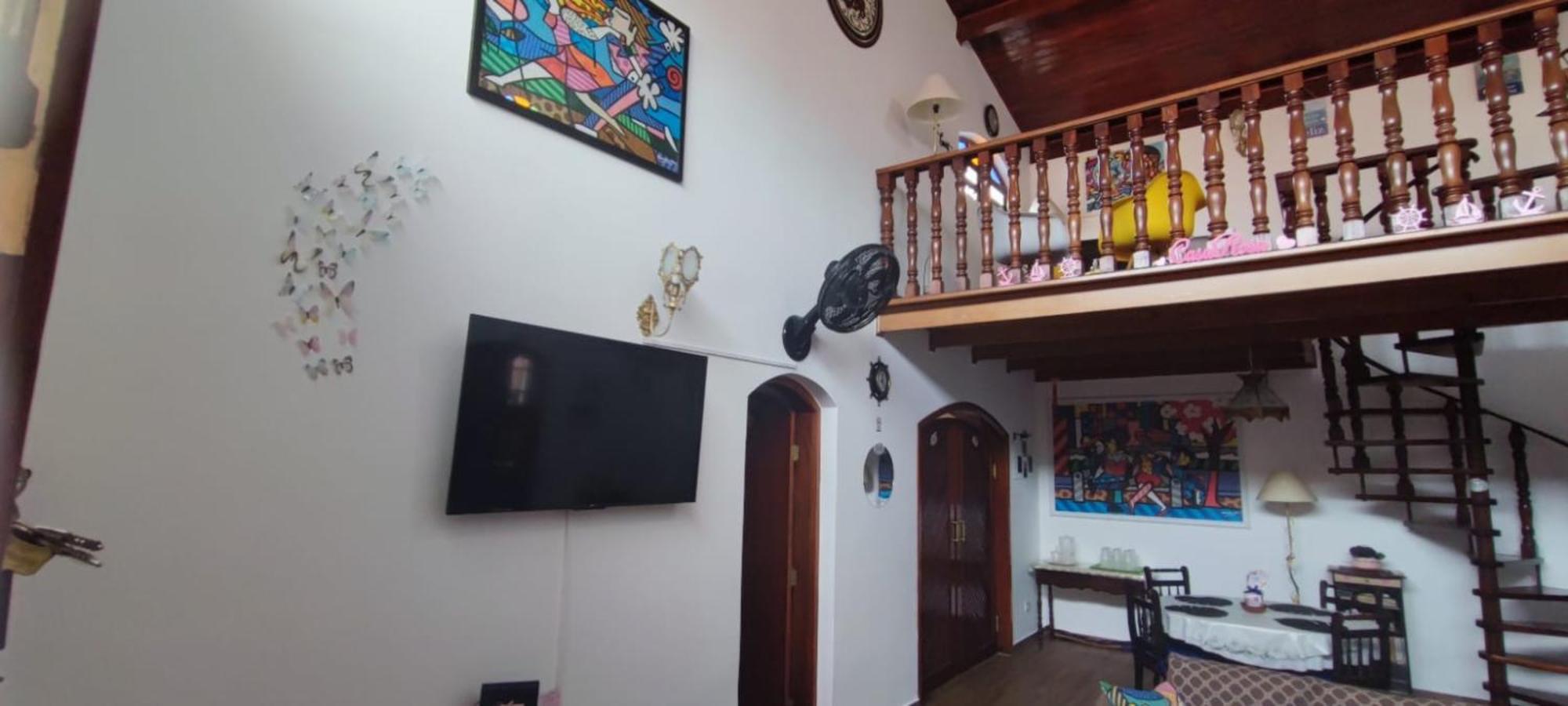 Casa Rosa de Peruíbe - Casa de Temporada 3 dormitórios, 10 hóspedes, piscina, wi-fi, netflix, 800 metros da praia Exterior foto