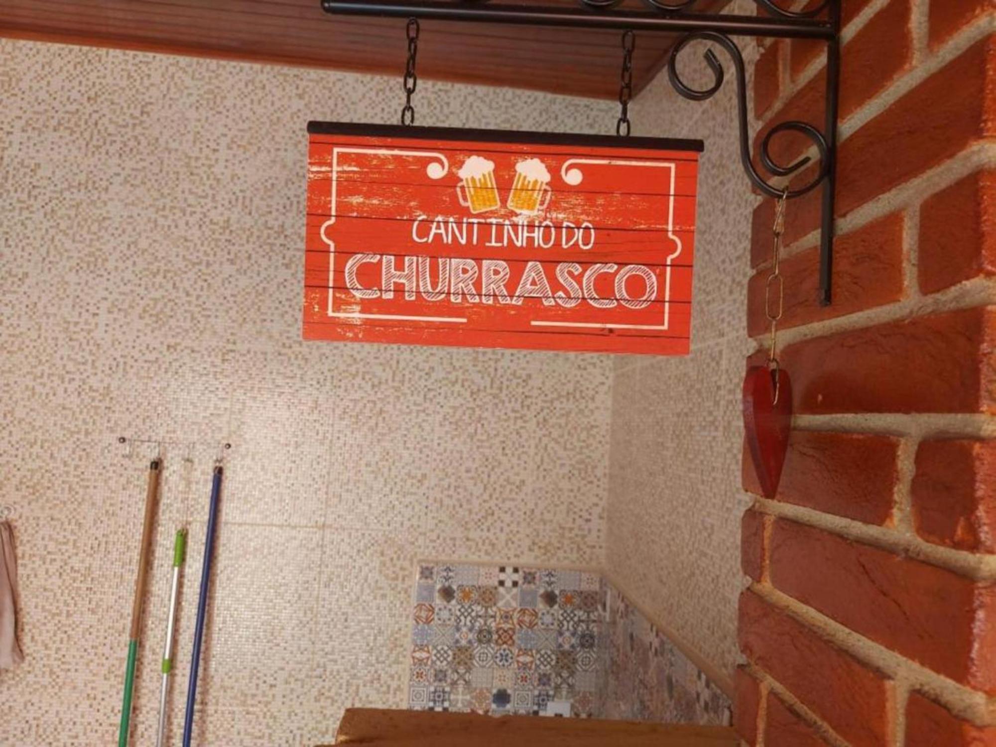 Casa Rosa de Peruíbe - Casa de Temporada 3 dormitórios, 10 hóspedes, piscina, wi-fi, netflix, 800 metros da praia Exterior foto