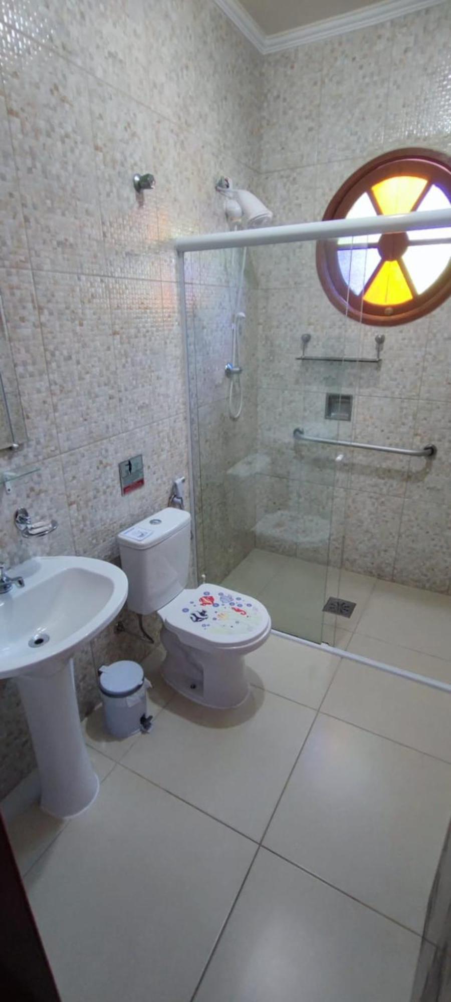 Casa Rosa de Peruíbe - Casa de Temporada 3 dormitórios, 10 hóspedes, piscina, wi-fi, netflix, 800 metros da praia Exterior foto